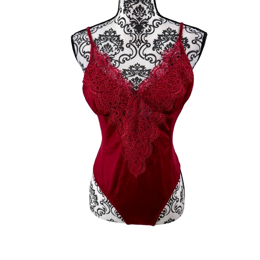 Windsor Red Satin Lace Mesh Bodysuit Lingerie (NO TAG) READ MEASUREMENTS
